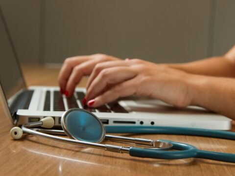 "The Ultimate Guide to Choosing the Right Health Insurance Plan"