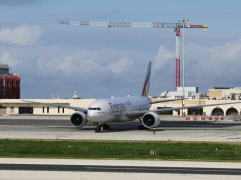 How to Comply with International Cargo Aircraft Regulations